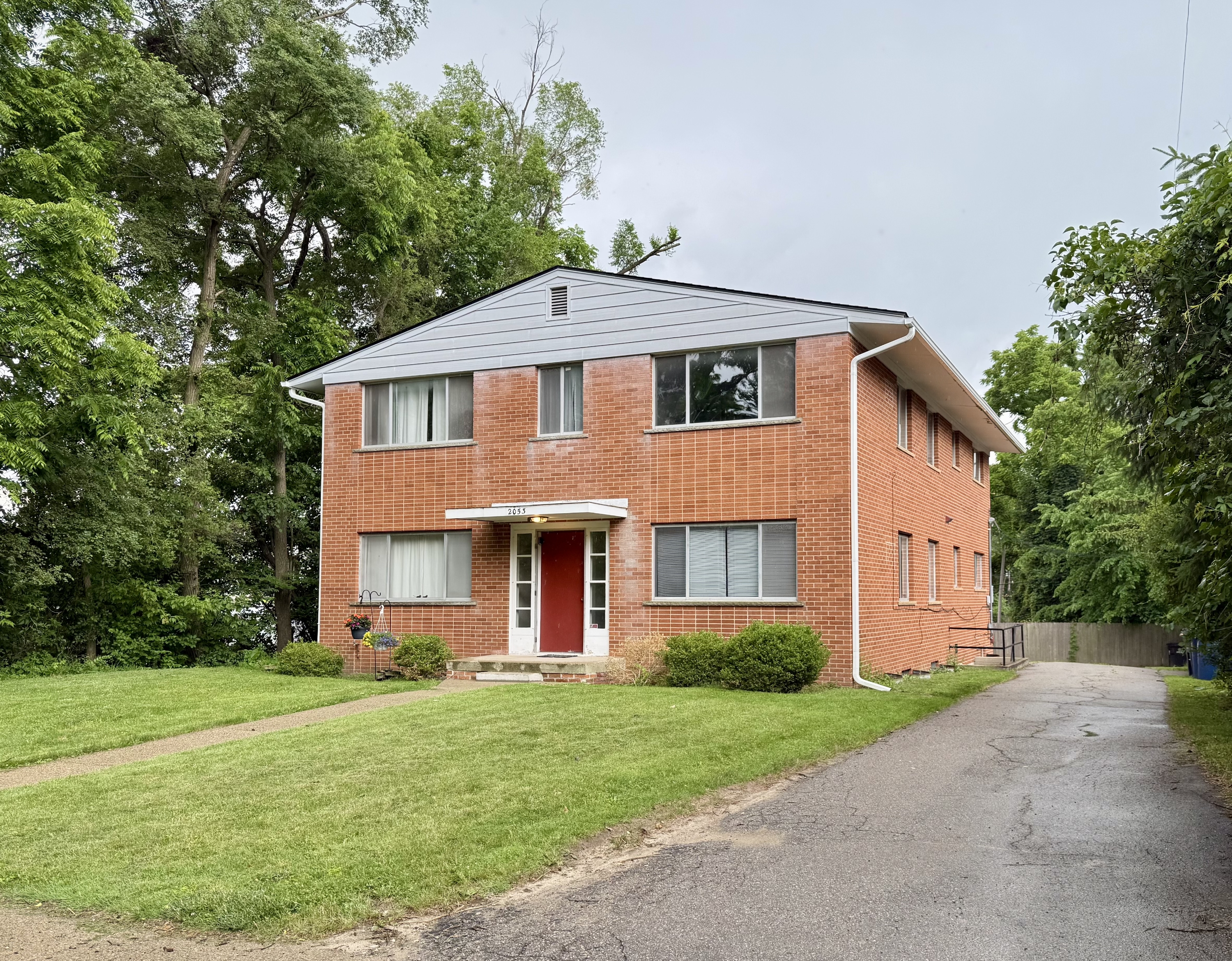 2053 Abbott - 3