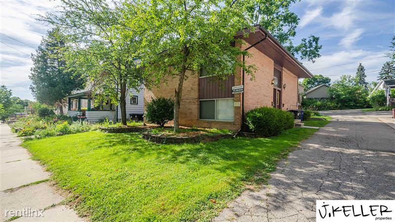 1619 Dexter Ave - 1