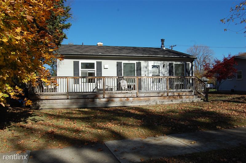 2412 N. Circle - 1