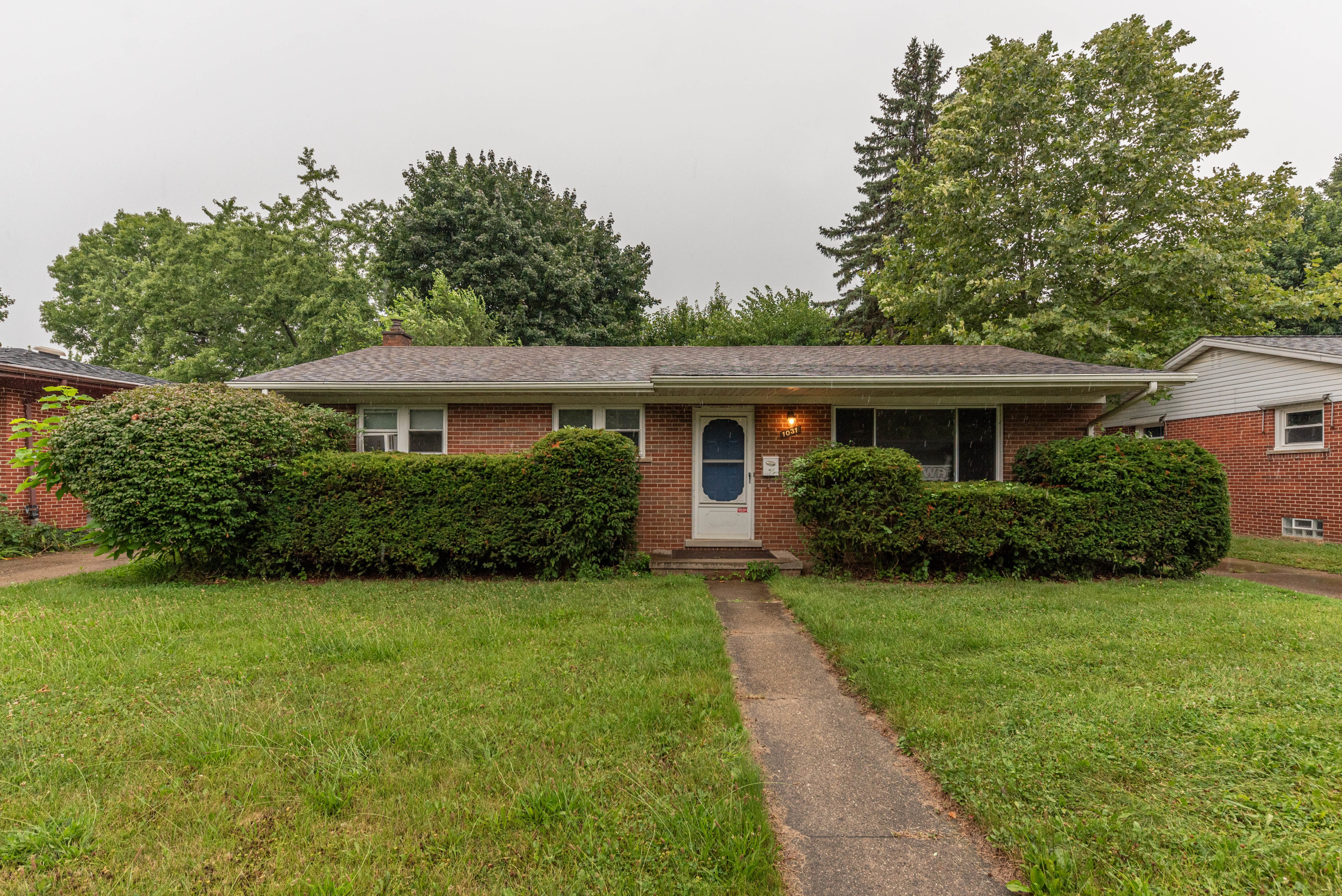 1031 N. Maple Rd - 1