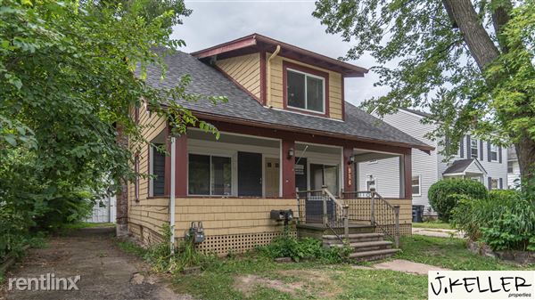 914 Woodlawn - 1