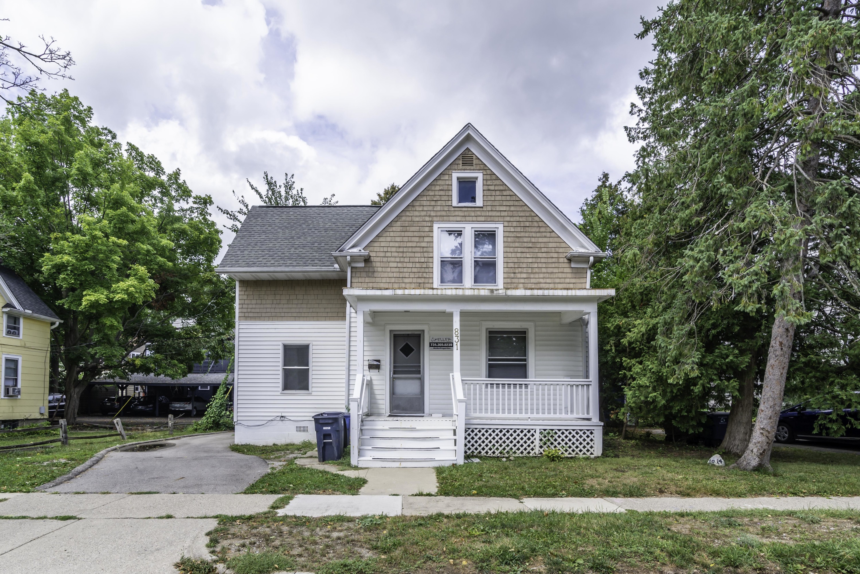 831 Brookwood PL - 1