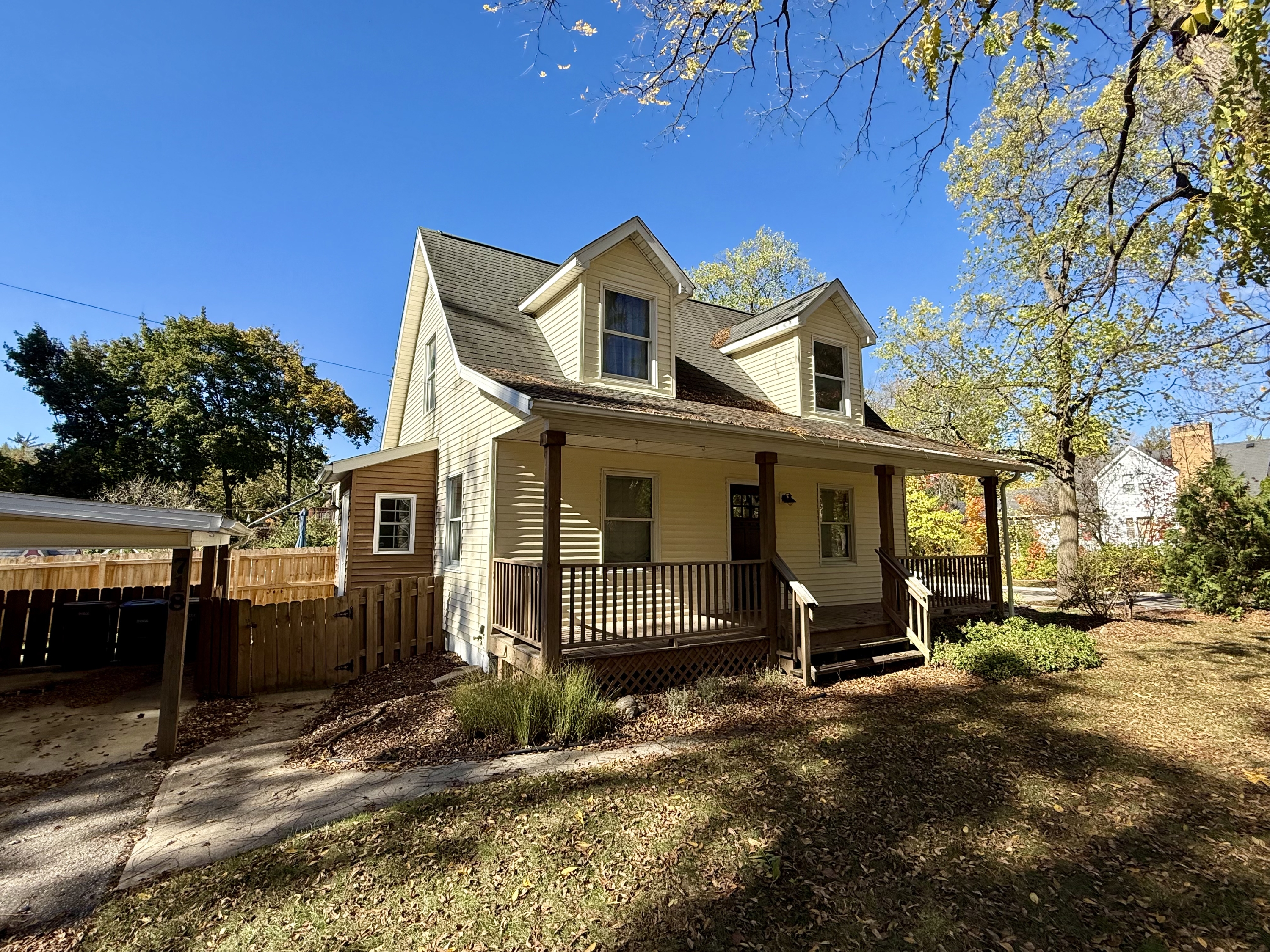 718 Indianola Avenue - 1