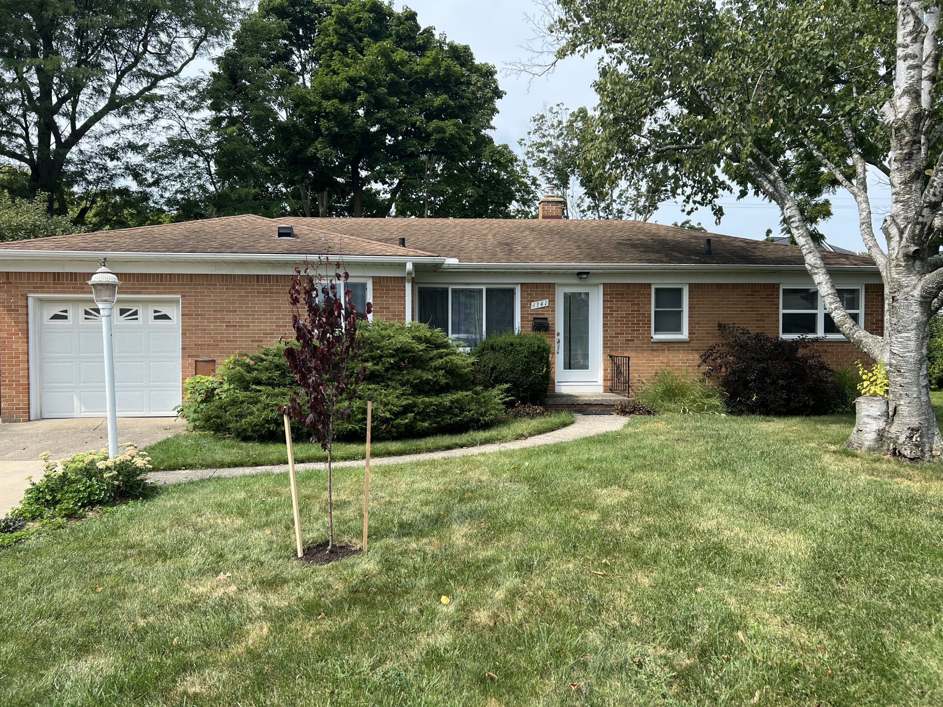 1341 Algonac Ave. - 1