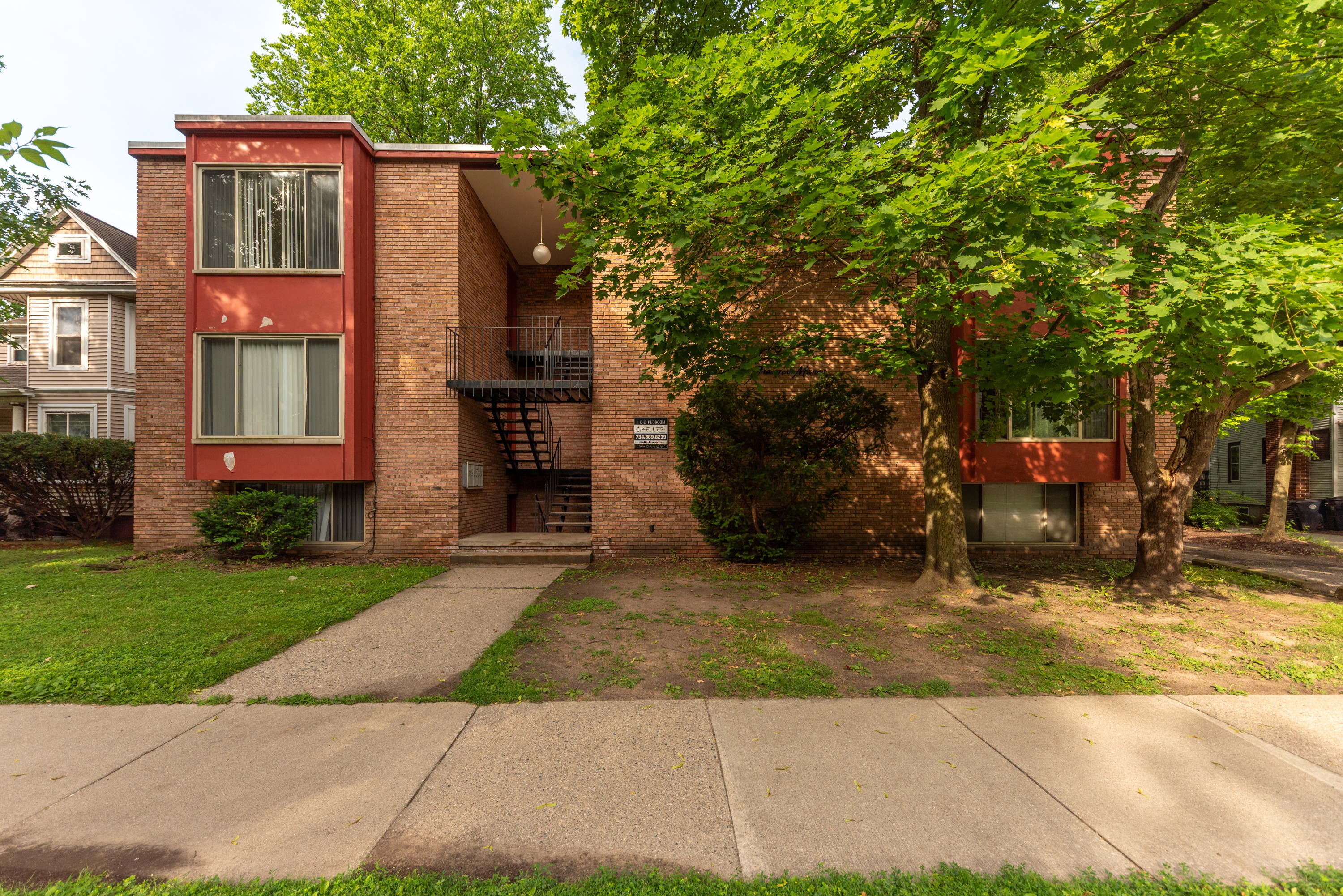 1310 Packard - 5