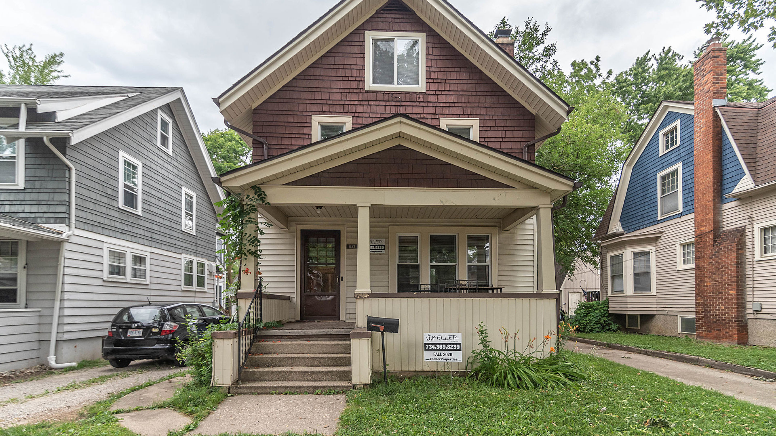 821 Dewey Avenue