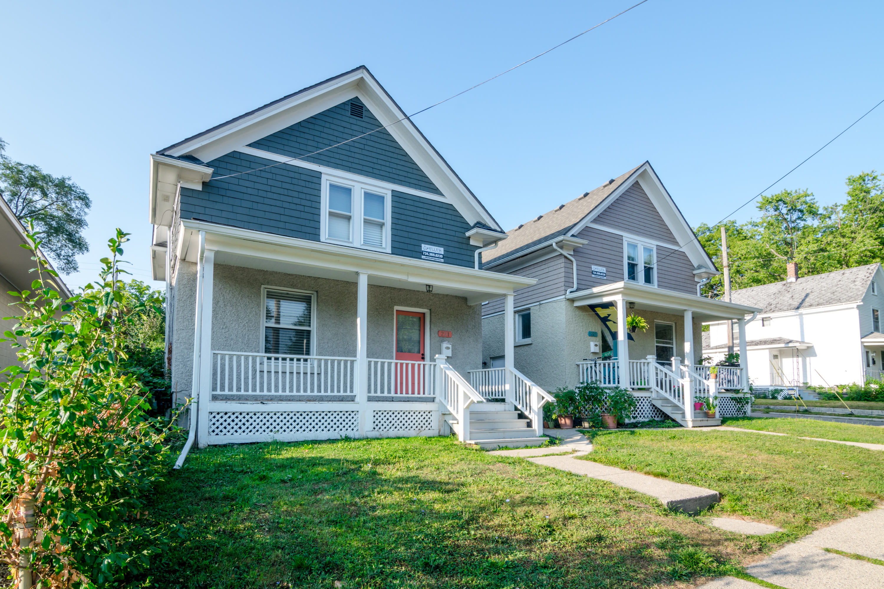 221 Mosley