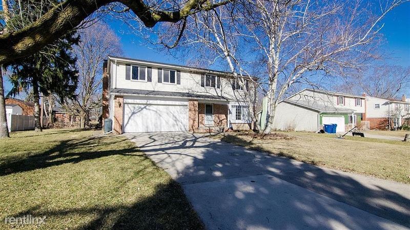 2884 Hawks Ave.